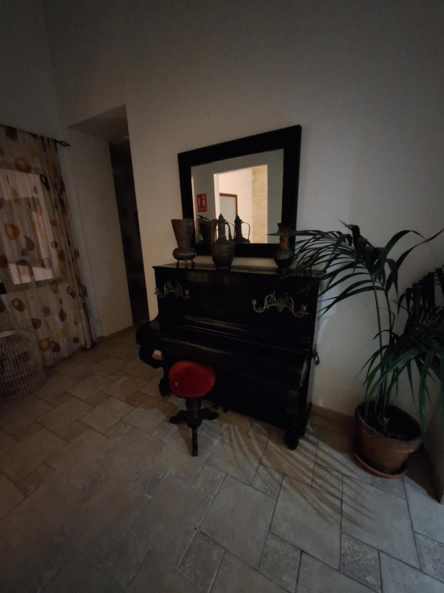 Hostal Fenix Херес-де-ла-Фронтера Экстерьер фото